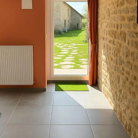 D'hotes Caussenarde Bed & Breakfast